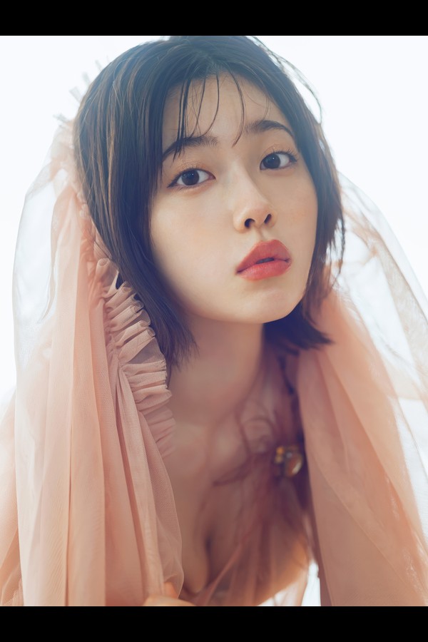 礒部花凜 5本写真合集 1ff04373b3aa187 40