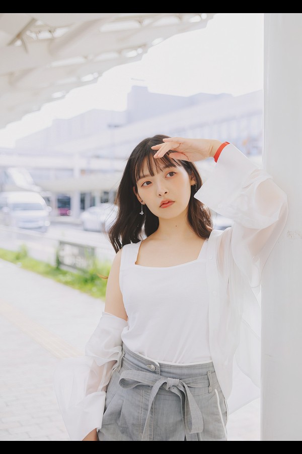 上坂堇 8本写真合集 56f32a6d8275f23 44