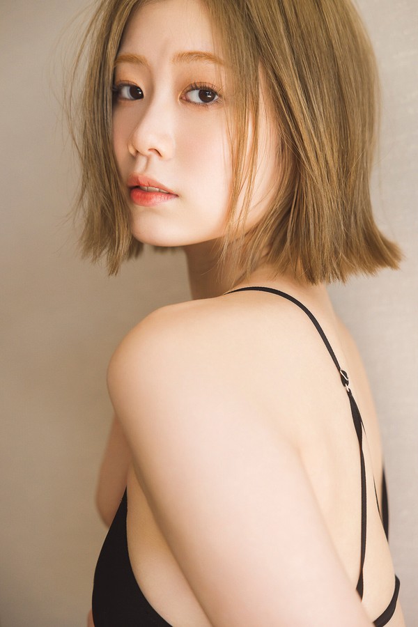 吉田莉々加 2本写真合集 72ad944a773c85e 109