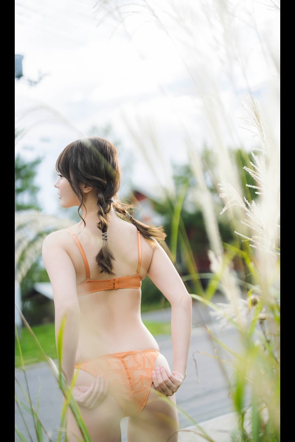 新谷姫加 13本写真合集 77450b39f5fa97f 5