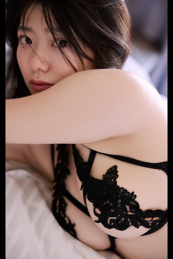 山田かな 8本写真合集 779f7739685d4e9 5