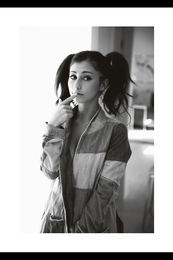 ダレノガレ明美ファースト 写真集「ENJO」 週プレ PHOTO BOOK 8acd05053c837c6 45