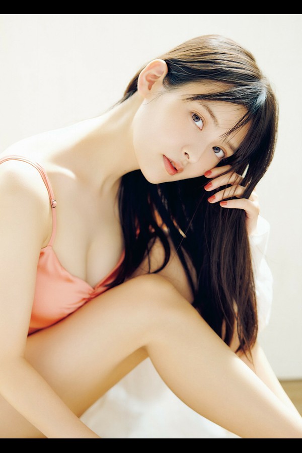 上坂堇 8本写真合集 ad5b7057dd6bb3d 21