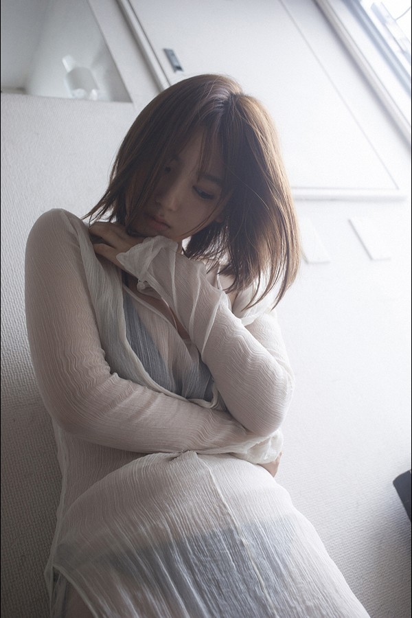 沢口愛華 10本写真合集 c88f4d99fd17603 10