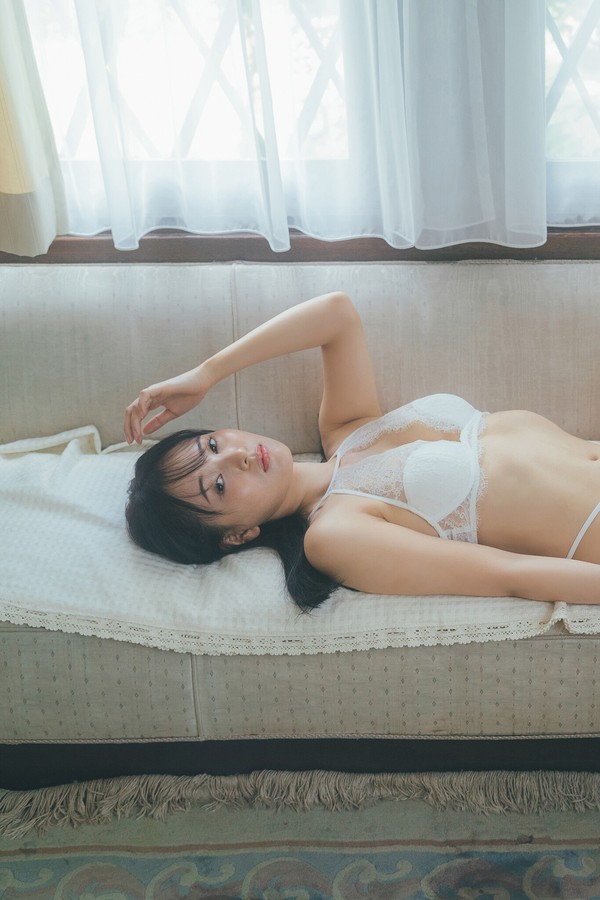 兒玉遥 9本写真合集 e280223d8b9d749 23