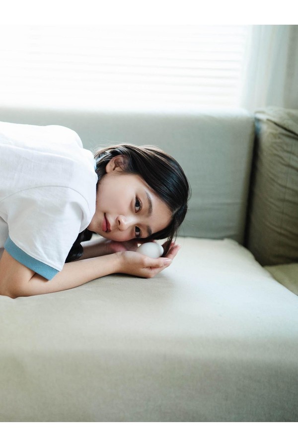 稲光亜依 2本写真合集 e836acc61d9d916 17