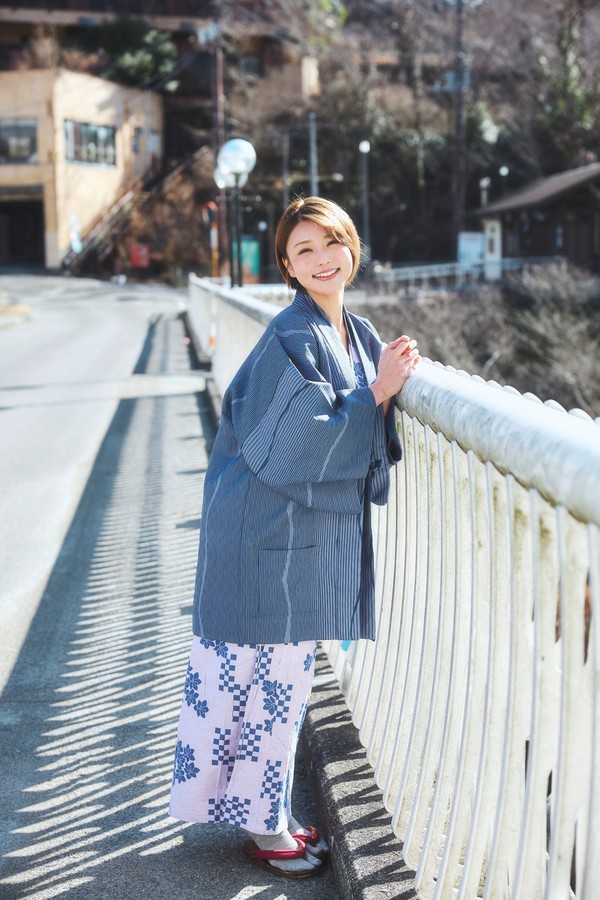 ENA 3本写真合集 f8d115a1b28f3a9