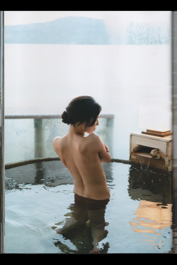 AKB48 下尾みう 1st写真集 僕だけのもの 2024.02.09 preview001 01 23