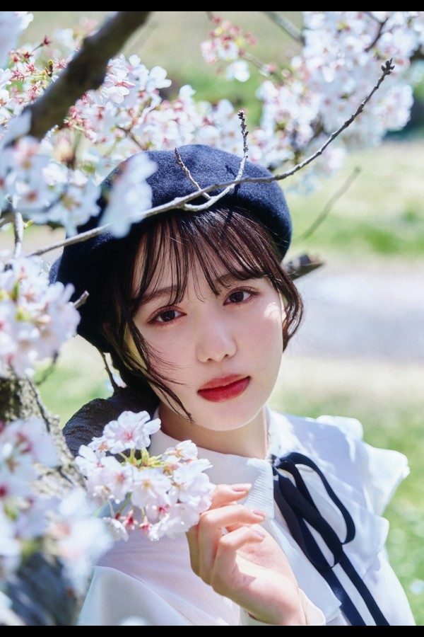 22∕7 麻丘真央 1st写真集 『 光の鏡 』 2024.10.07 preview001 01 36