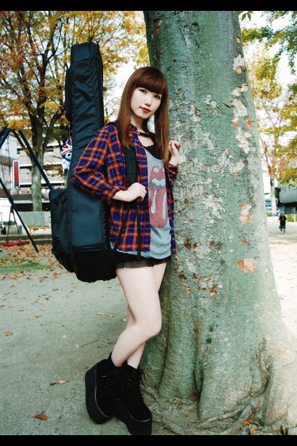 内田彩フォトブック Pretty&Loud years 2018.03.30 preview001 07 6