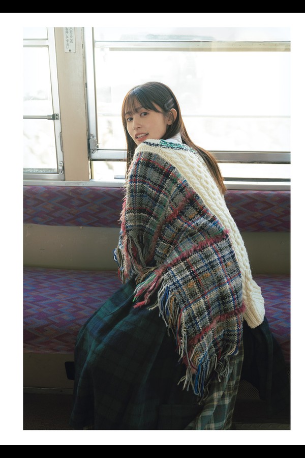 逢田梨香子 写真集 日々 86b05a78ac80f9f 56