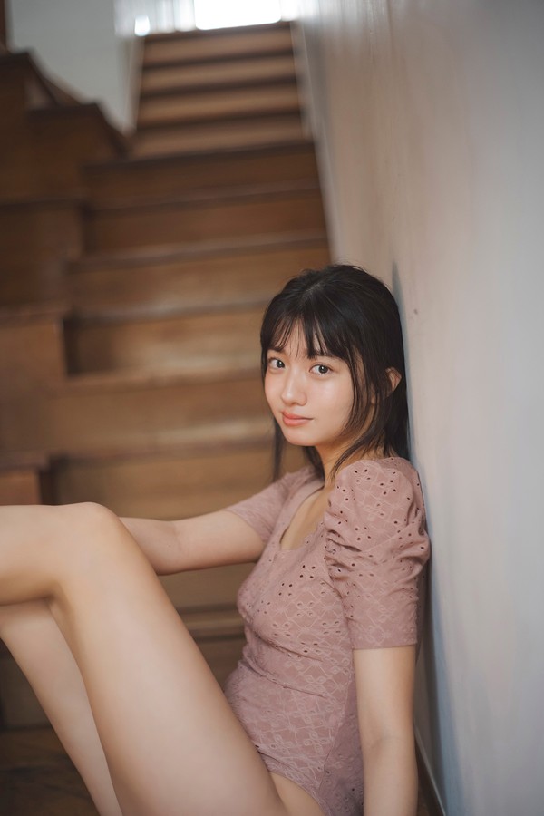 FLASHデジタル写真集　石井優希　雨のせいじゃない 8acd05053c837c6 64