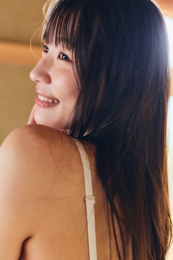 波崎天結　知的なカラダ　ｖｏｌ．１　ＦＲＩＤＡＹデジタル写真集 e836acc61d9d916 95