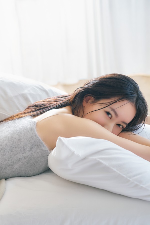 なごみ「ＮＥＷ　ＭＥ」ＷＨＩＴＥ　ｇｒａｐｈ　デジタル写真集 e836acc61d9d916 97