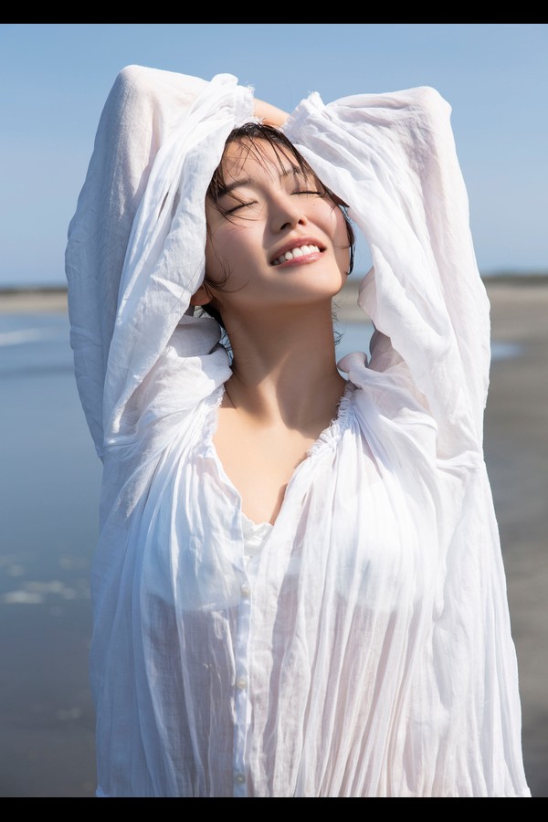 志田音々 2本写真合集 f338c45e3fc9c96 50