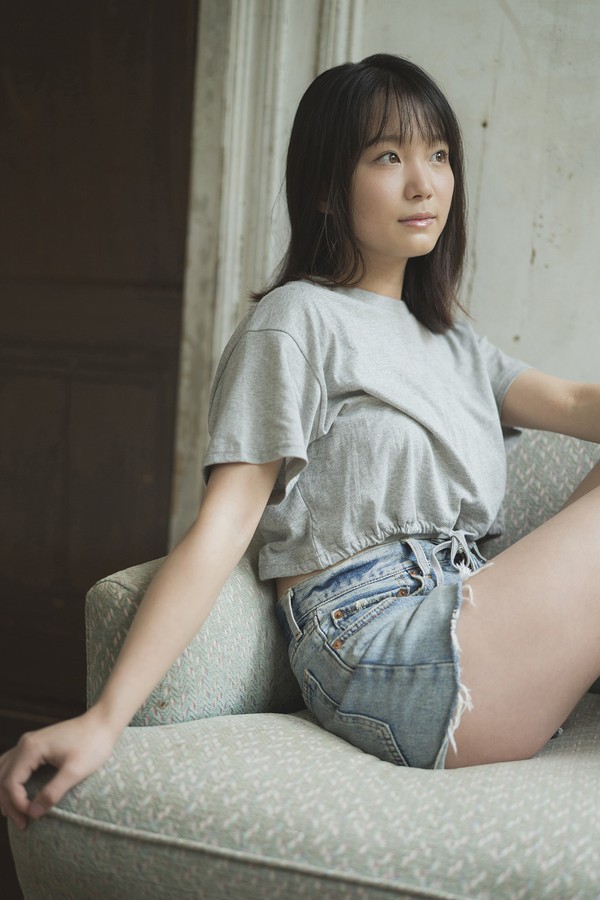 白神美弥妃、グラから見るか？エモから見るか？　ヤンマガデジタル写真集 preview001 01 31