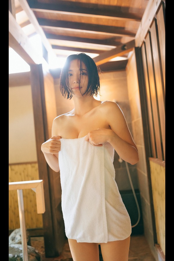 【デジタル限定】小貫莉奈写真集「愛おしく」 (週プレ PHOTO BOOK) preview001 02 23