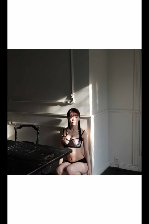 【デジタル限定】優希クロエ写真集「DOLL」 週プレ PHOTO BOOK preview001 05 23