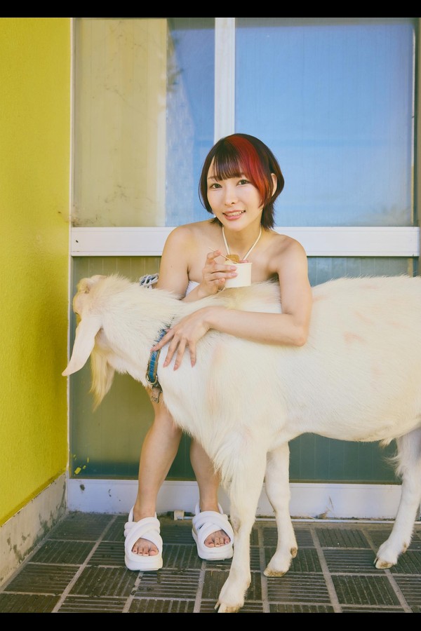 えっちゃん水着LOOKBOOK4th写真集 えっちゃん写真集第4弾 えっちゃんねる悦子写真集 preview001 01 126