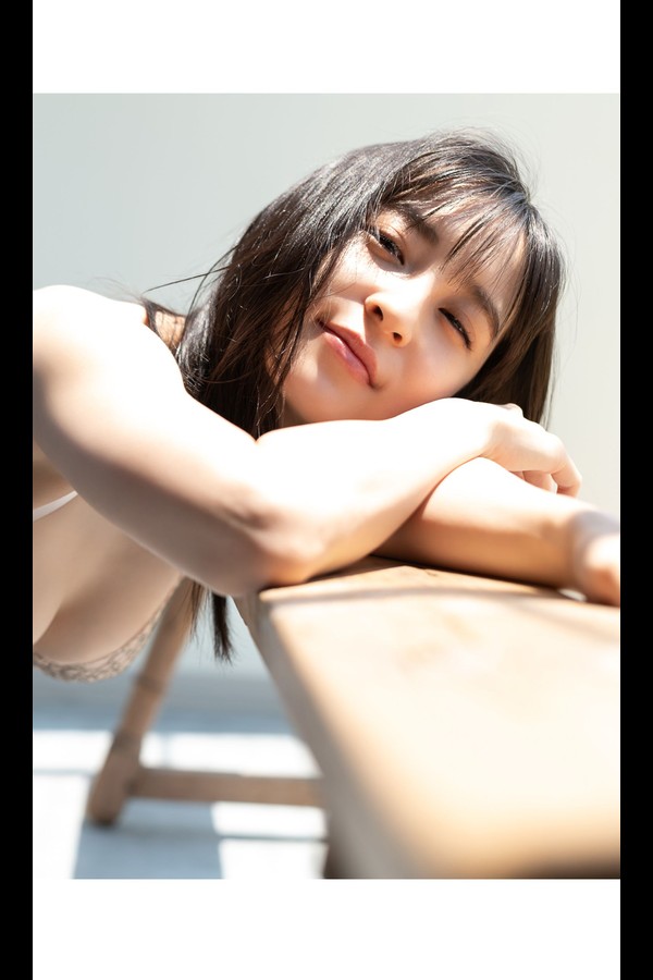 【デジタル限定】中﨑絵梨奈写真集「その微笑みに会いたくて」 週プレ PHOTO BOOK preview001 02 172