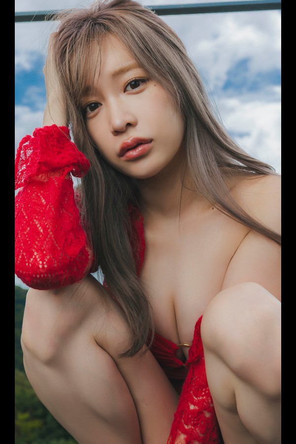 【デジタル限定】青井春写真集「In Full Bloom」 (週プレ PHOTO BOOK) preview001 02 77