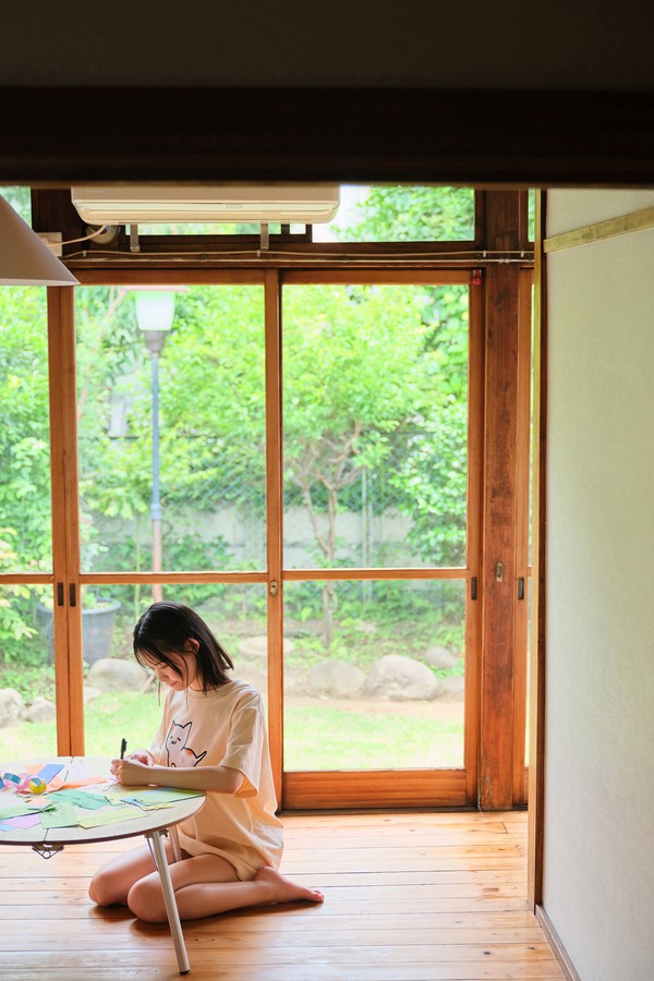 漫画アクションデジタル写真集 山本栞「人生という本に、そっと栞を」 preview001 02 94