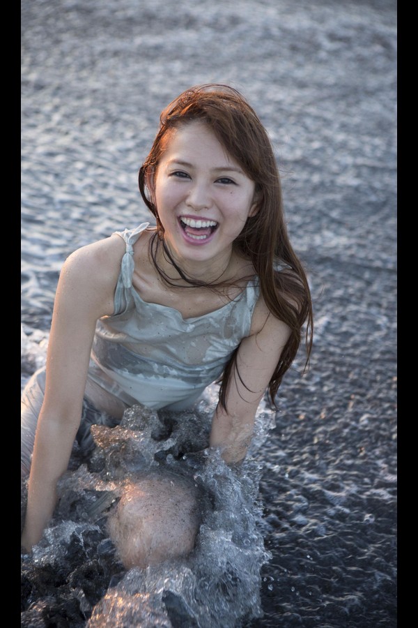 ＜デジタル週プレ写真集＞　市川由衣「晩餐」 週プレ PHOTO BOOK preview001 03 55