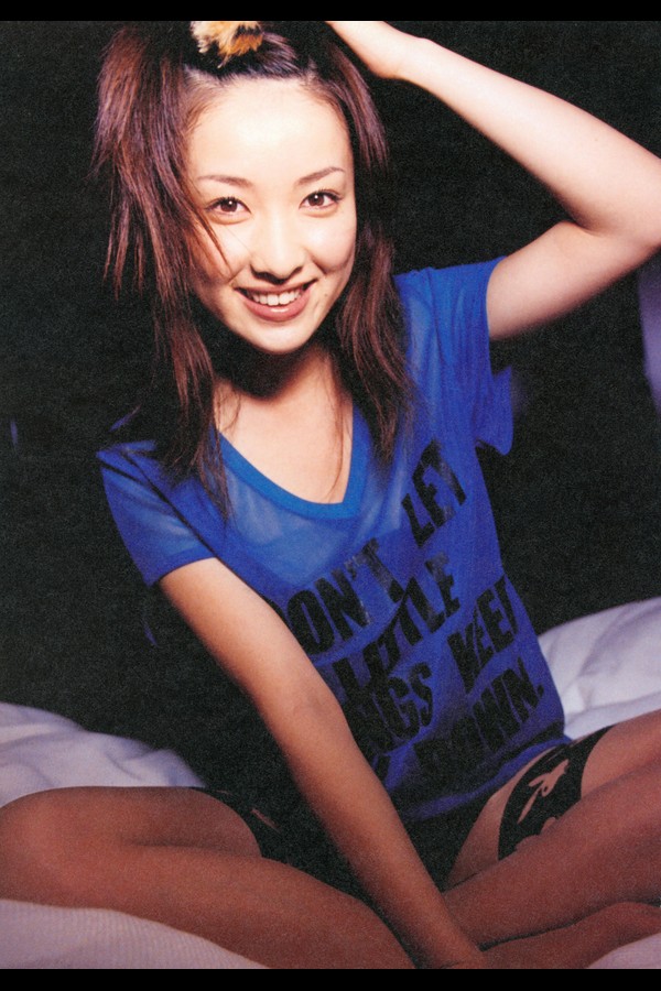 瀬戸早妃写真集私生活 preview001 04 75