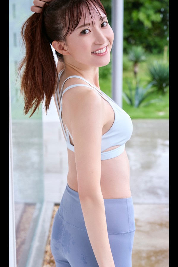 【デジタル限定】長谷川朋加写真集「日本一走る元NHKアナ、初グラビア！」 (週プレ PHOTO BOOK) preview001 05 85