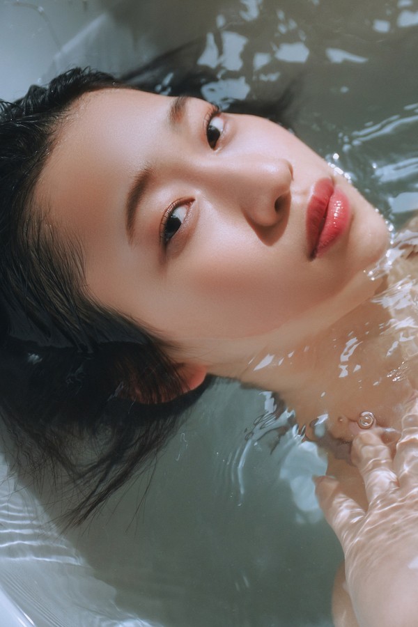 下谷あゆ Ｌｅｔ’ｓ Ｐａｒｔｙ ｖｏｌ．３ 豪華１００カット超完全版 ＦＲＩＤＡＹデジタル写真集 001 下谷あゆ Ｌｅｔｓ Ｐａｒｔｙ ｖｏｌ．３ 豪華１００カット超完全版 ＦＲＩＤＡＹデジタル写真集