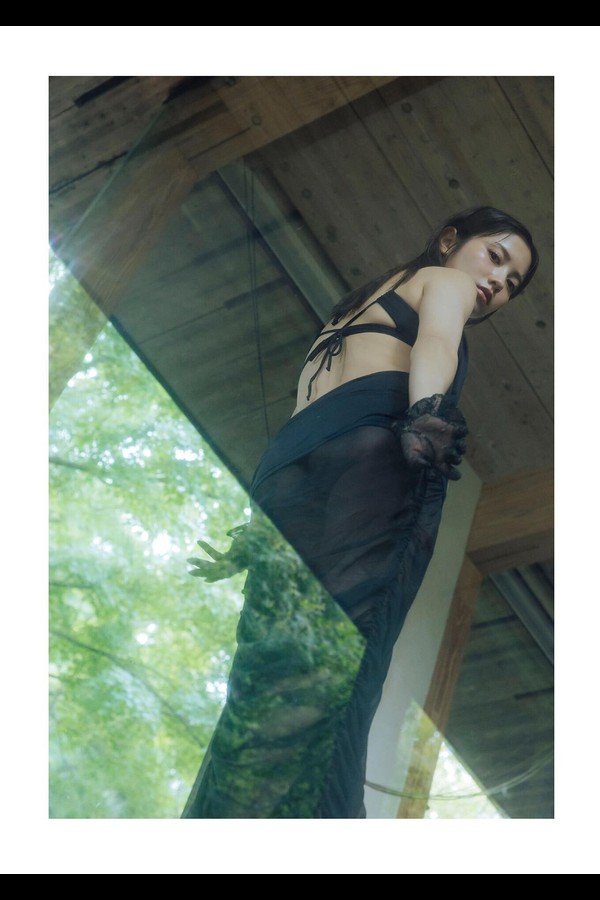 B.L.T.デジタル写真集　桃月なしこ　BE THE ONE preview001 01 19