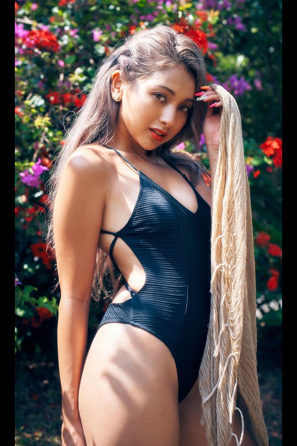 【デジタル限定】ゆきぽよ写真集「CHARISMA GAL」 週プレ PHOTO BOOK preview001 01 25