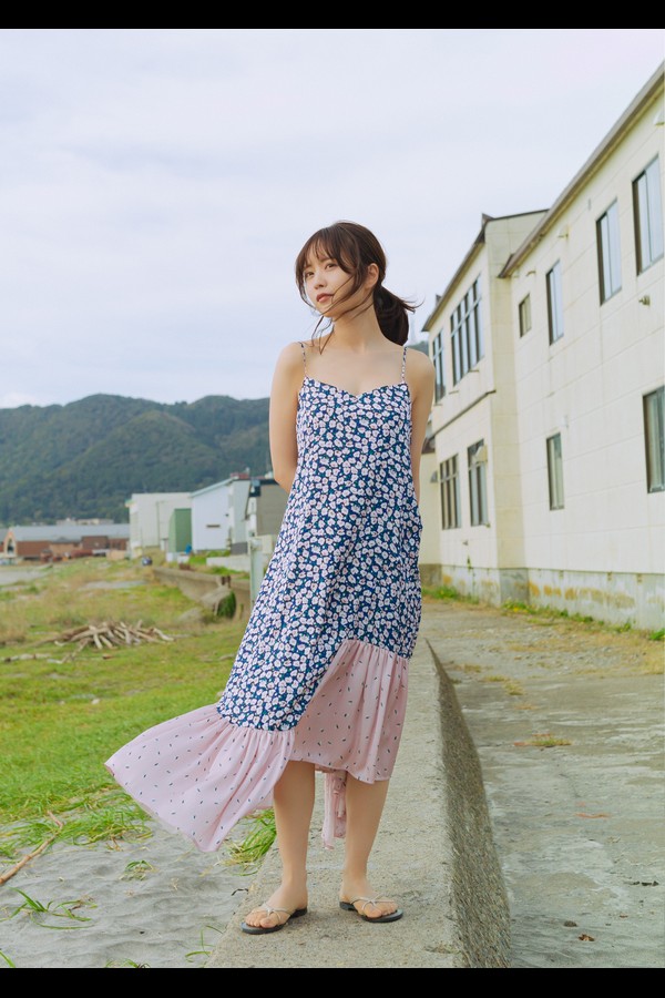 【デジタル限定 YJ PHOTO BOOK】新田さちか写真集「もっと近づきたくて」 preview001 02 5