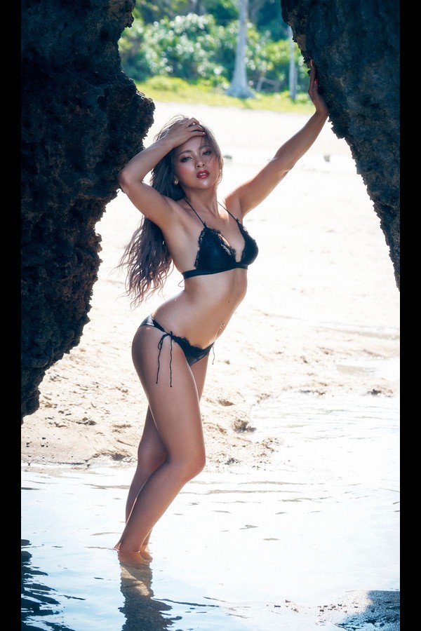 【デジタル限定】ゆきぽよ写真集「CHARISMA GAL」 週プレ PHOTO BOOK preview001 03 20