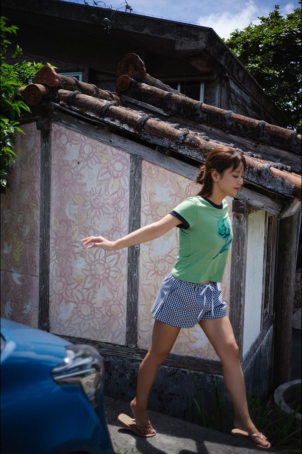 wpb.net No.349井口裕香「続・恋する沖縄。」 preview001 05 25